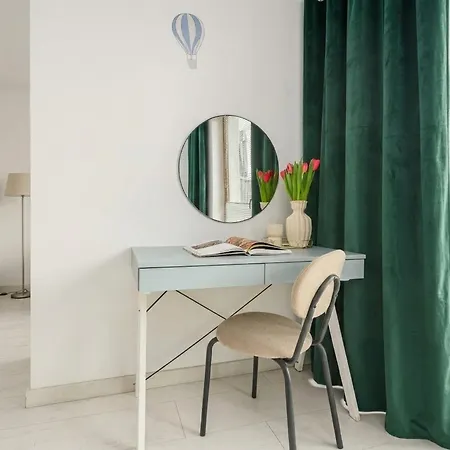Family Flat With Garden Апартаменти